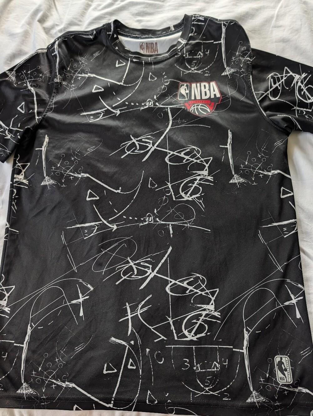 NBA Basketball Men's Graphic Shirt.. Size Medium.  Short Sleeves.